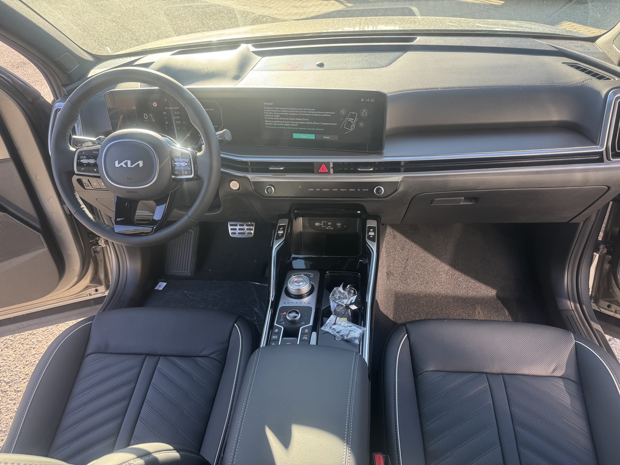 Sorento 2.2 CRDi Platinum+Panor.str.okno+Digital pack 6