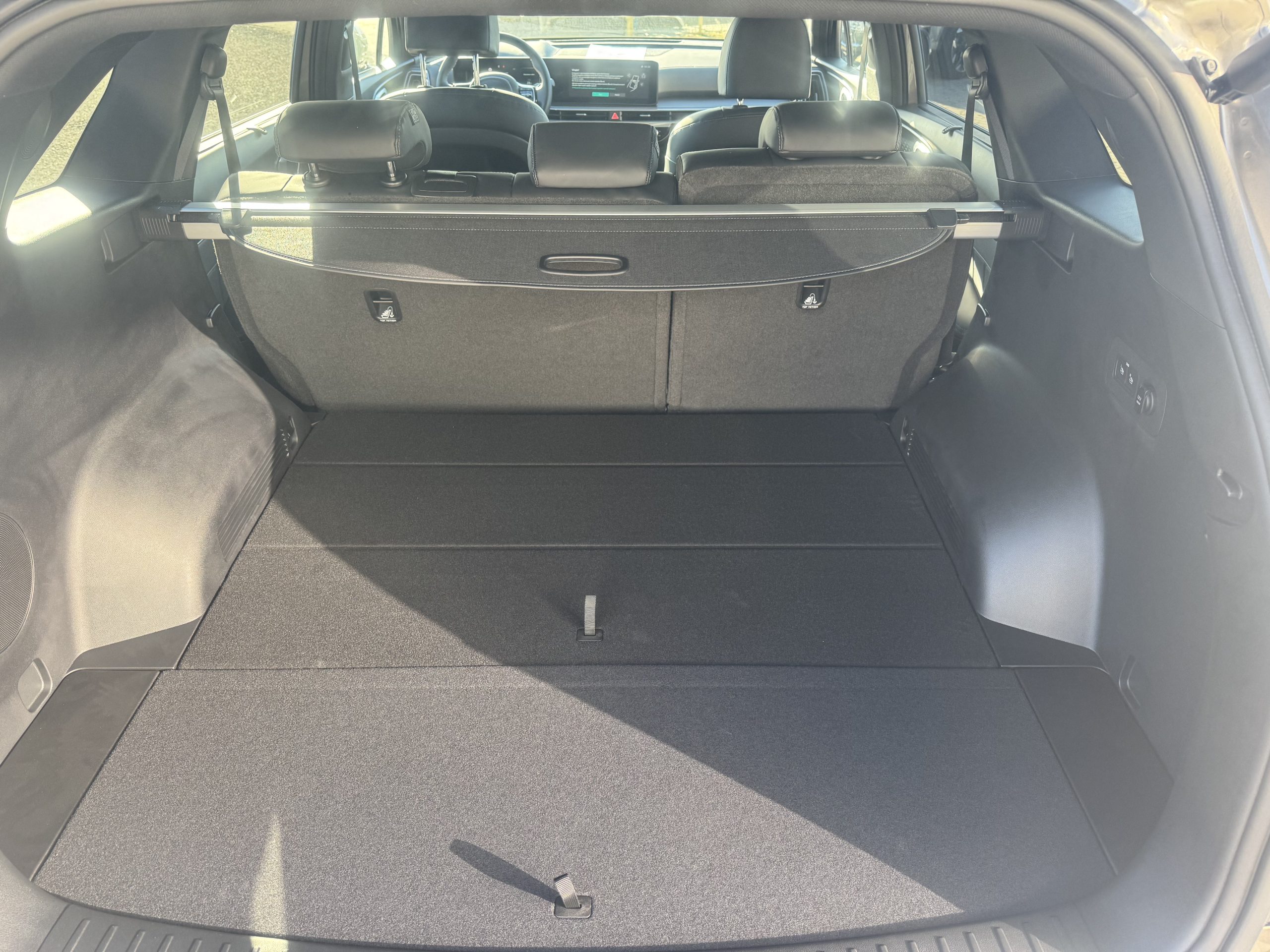 Sorento 2.2 CRDi Platinum+Panor.str.okno+Digital pack 13