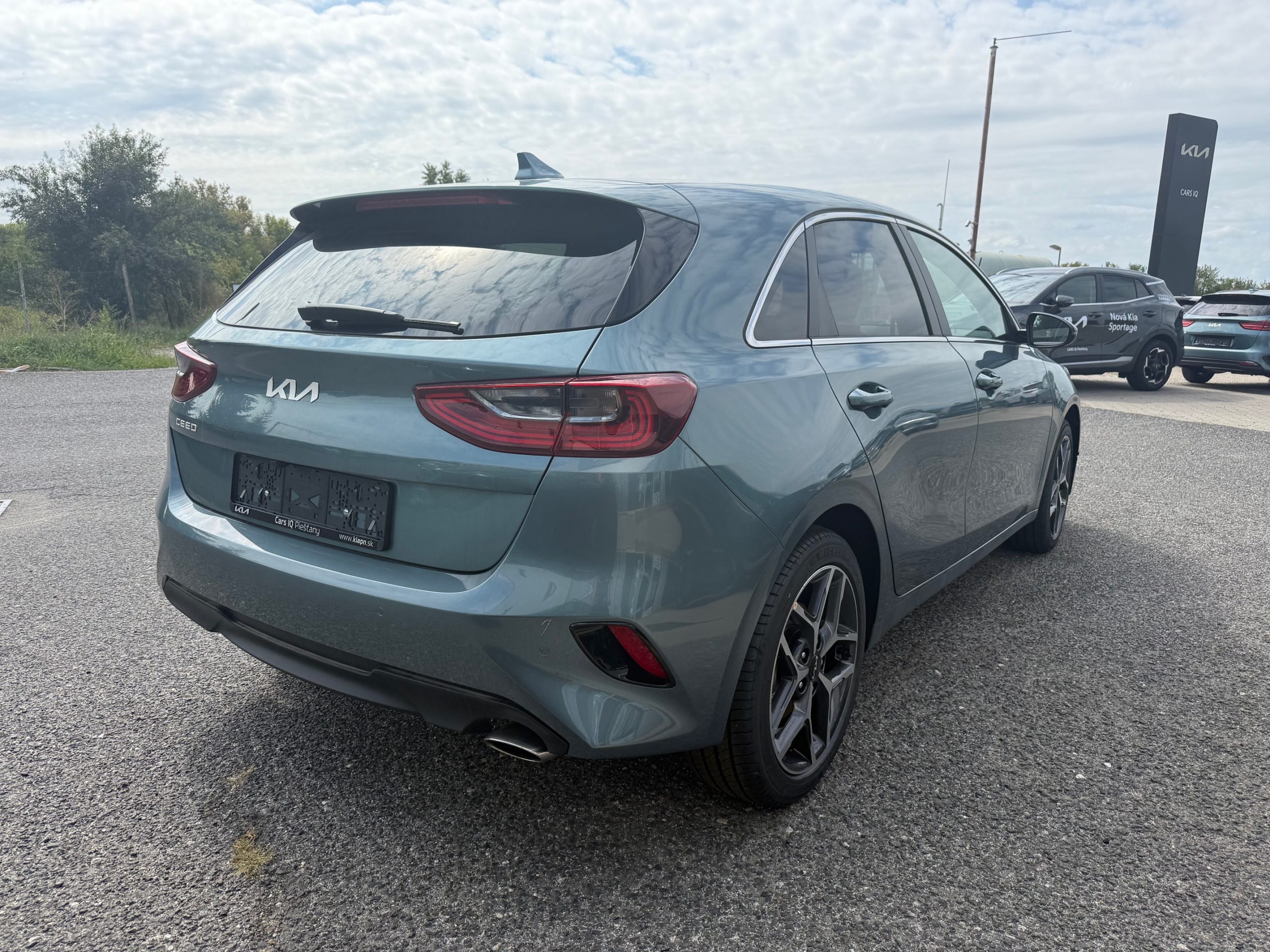 Kia CEED 1.5 T-GDi M6 Gold + Gold Pack 5