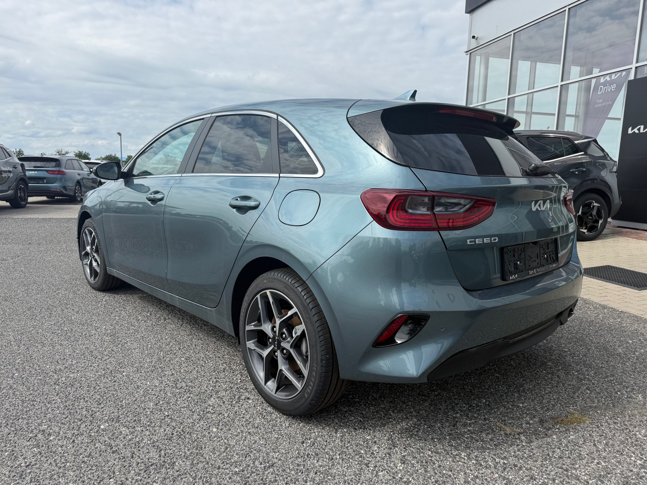 Kia CEED 1.5 T-GDi M6 Gold + Gold Pack 6