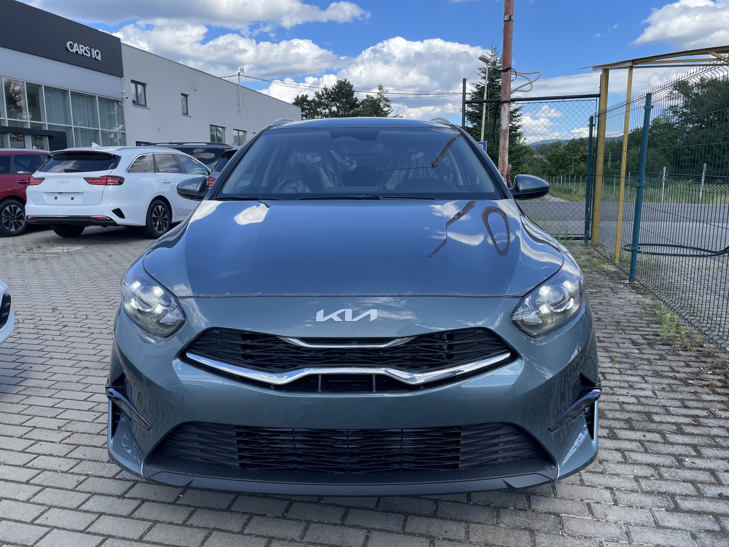 CEED SW 1.5 T-GDi, SILVER SILVER PACK MY25 3