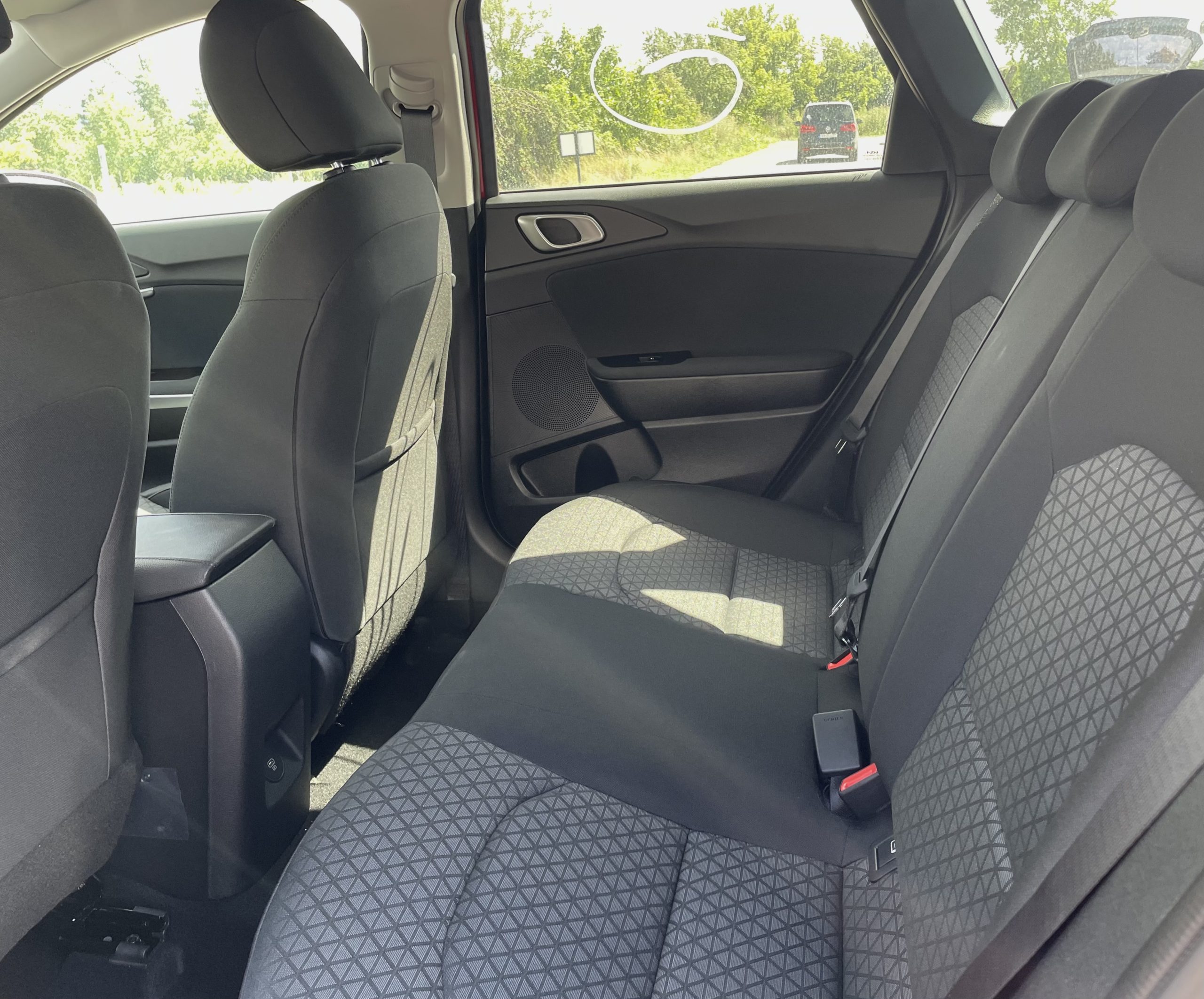 CEED SW 1.5 T-GDi, SILVER SILVER PACK MY25 9